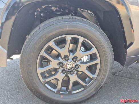 New 2026 Toyota Tundra Platinum AWD/4WD image 11