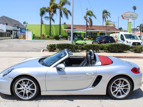 Used 2014 Porsche Boxster RWD image 3