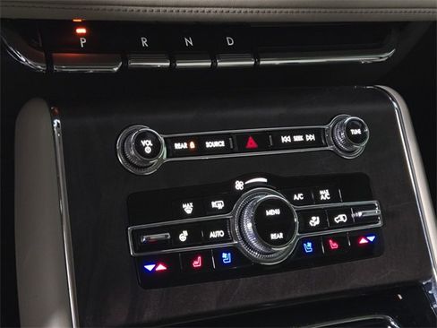Certified 2023 Lincoln Aviator Reserve w/ Equipment Group 201A image 28
