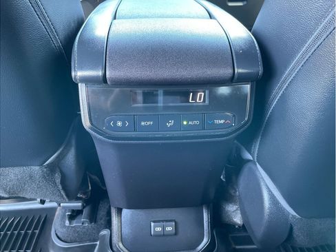 Used 2023 Toyota Highlander XSE AWD/4WD image 20