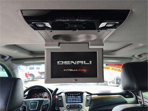 Used 2016 GMC Yukon XL Denali w/ Open Road Package image 11