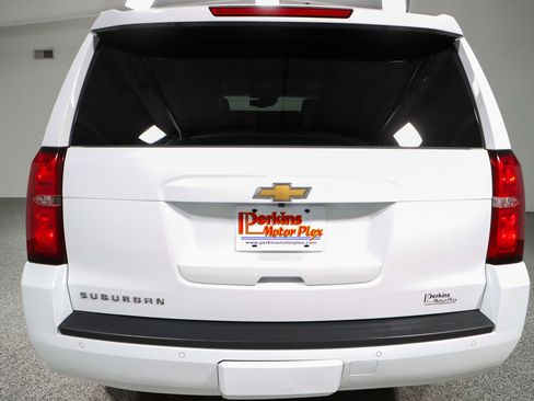 Used 2018 Chevrolet Suburban LT w/ Texas Edition Package image 8