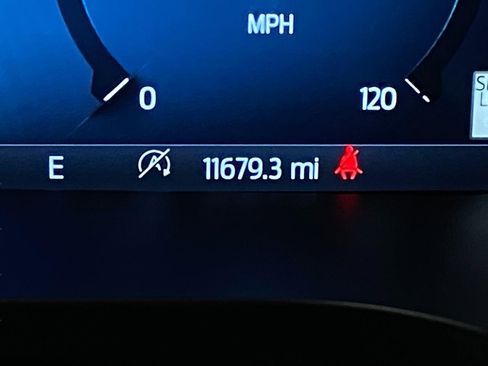 Used 2025 Ford F150 Platinum w/ FX4 Off-Road Package image 17