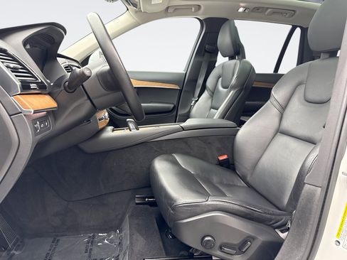 Used 2021 Volvo XC90 T8 Inscription Expression w/ Advanced Package AWD/4WD image 11