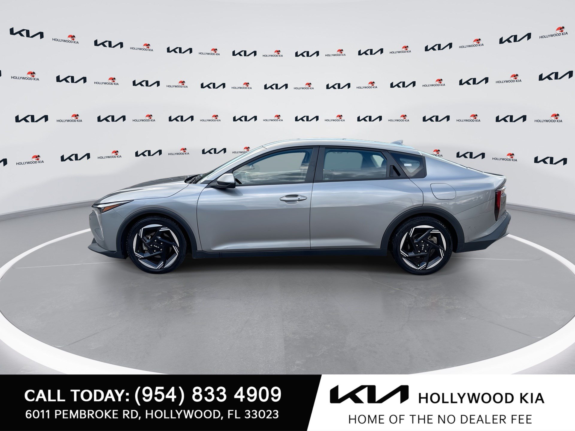 Certified 2025 Kia K4 GT-Line Turbo FWD image 5