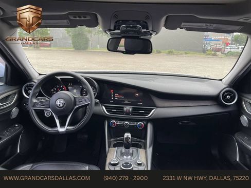 Used 2019 Alfa Romeo Giulia Ti AWD/4WD image 13
