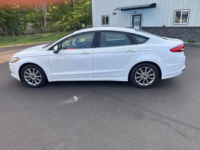 Used 2017 Ford Fusion SE w/ Fusion SE Technology Package