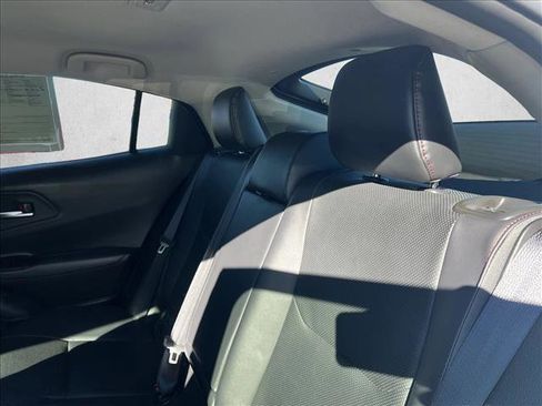 Certified 2025 Toyota Prius Plug-In Hybrid image 20