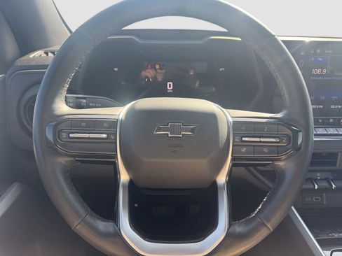 Used 2025 Chevrolet Colorado Trail Boss AWD/4WD image 15