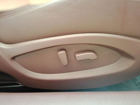 Used 2017 INFINITI QX50 2WD w/ Technology Package image 22