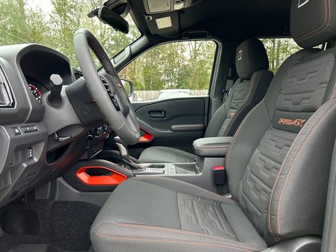 New 2026 Nissan Frontier PRO-4X w/ Pro-4x Convenience Package image 13