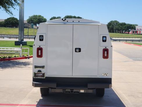 New 2026 Chevrolet Express 3500 RWD image 12