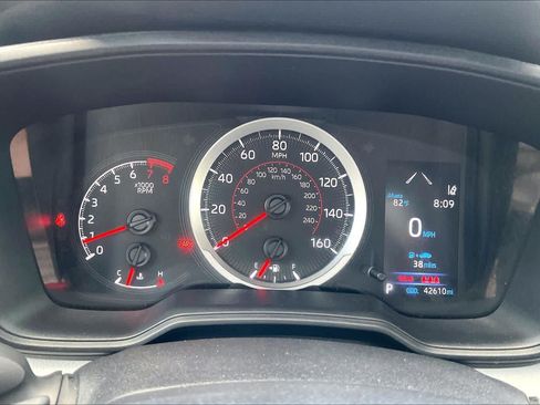 Used 2021 Toyota Corolla SE FWD image 24