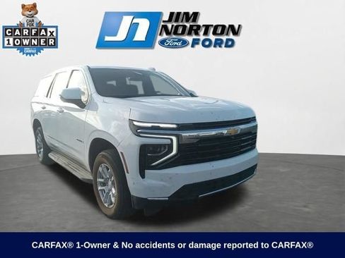 Used 2025 Chevrolet Tahoe LS AWD/4WD image 1