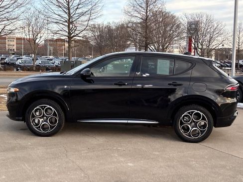 Used 2024 Alfa Romeo Tonale Ti image 11