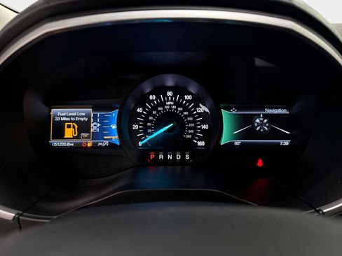 Used 2019 Ford Edge SEL w/ Equipment Group 201A AWD/4WD image 10