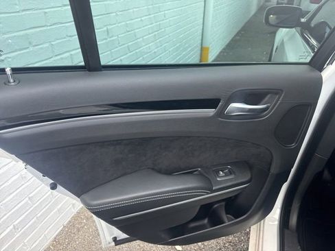Used 2023 Chrysler 300 C RWD image 18