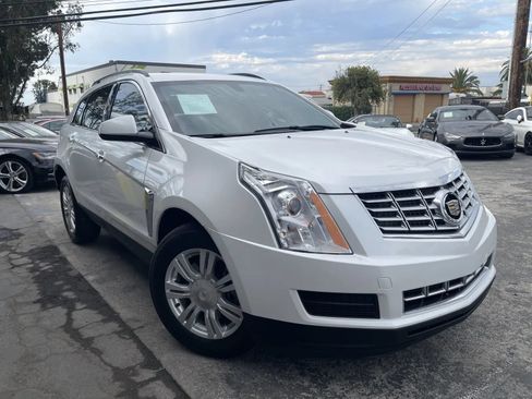 Used 2014 Cadillac SRX FWD image 3