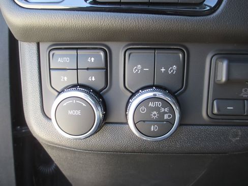 New 2026 GMC Yukon XL Elevation w/ Elevation Premium Package AWD/4WD image 16