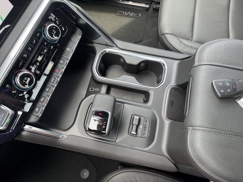 New 2026 GMC Sierra 1500 Denali AWD/4WD image 28