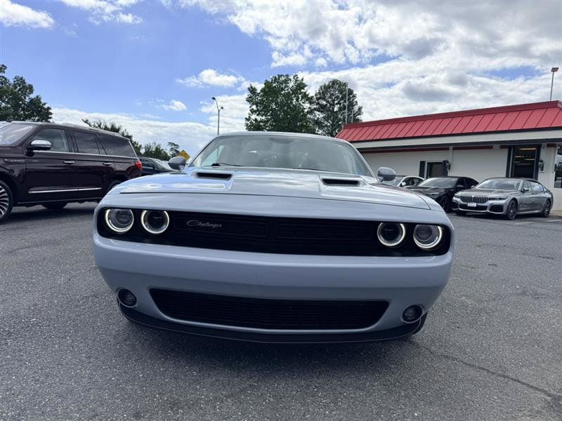 Used 2022 Dodge Challenger SXT w/ Blacktop Package RWD image 2