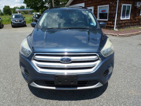 Used 2018 Ford Escape SE AWD/4WD image 2