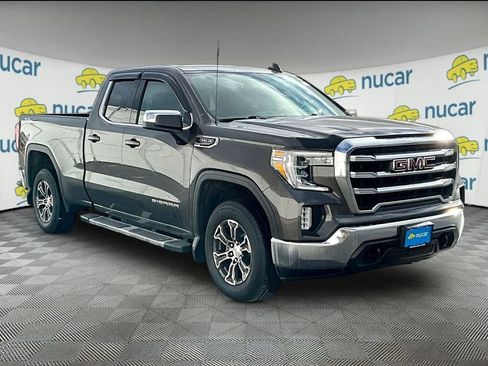 Used 2020 GMC Sierra 1500 SLE image 1