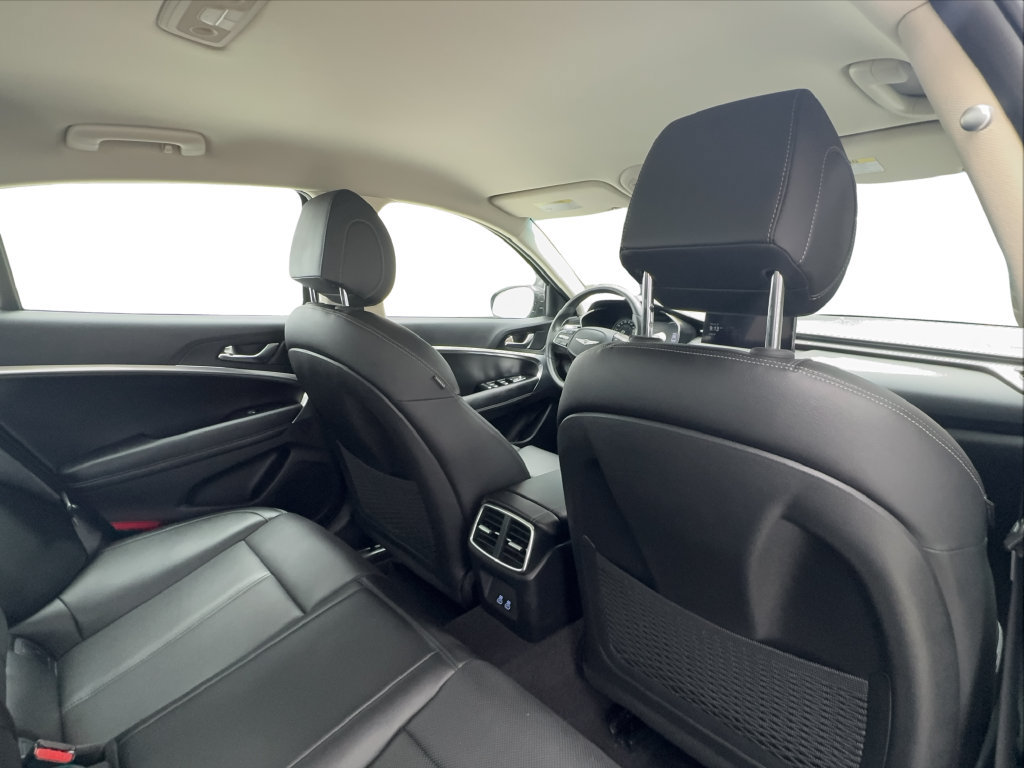 Used 2026 Genesis G70 2.5T RWD image 28
