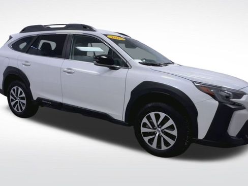 Certified 2025 Subaru Outback Premium image 2