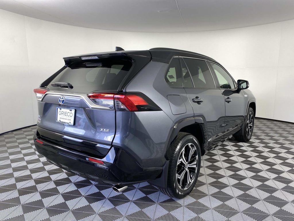 Used 2023 Toyota RAV4 XSE w/ Weather Package AWD/4WD image 9