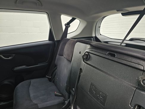 Used 2011 Honda Fit Sport image 19