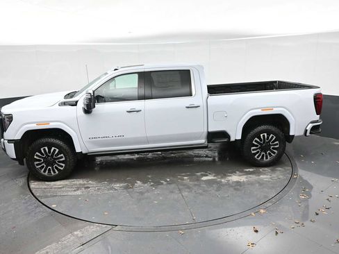 New 2026 GMC Sierra 2500 Denali Ultimate image 28
