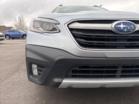 Used 2022 Subaru Outback Limited image 9