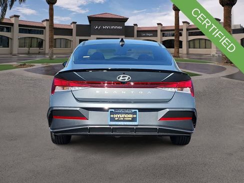 Used 2025 Hyundai Elantra Sport FWD image 7