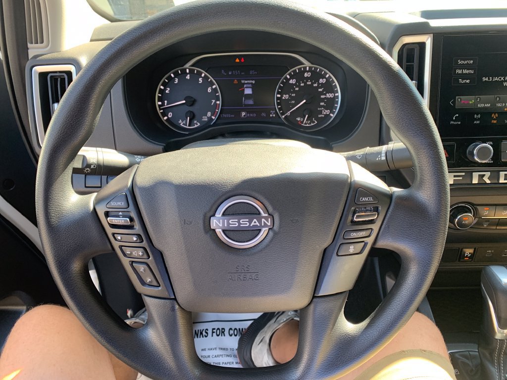 Used 2025 Nissan Frontier SV AWD/4WD image 9
