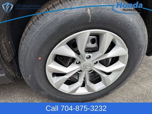 Used 2024 Honda CR-V LX image 26