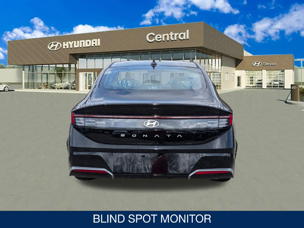 New 2026 Hyundai Sonata SEL FWD image 7