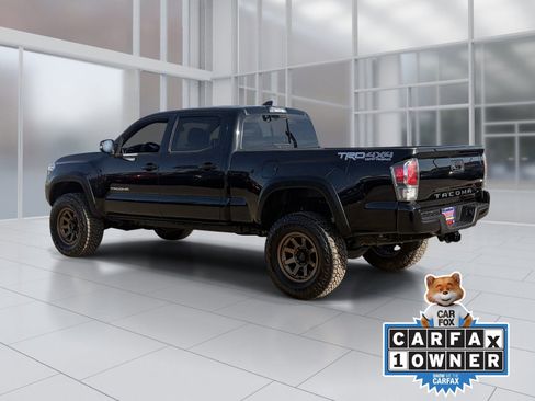 Used 2022 Toyota Tacoma TRD Off-Road w/ Technology Package image 4