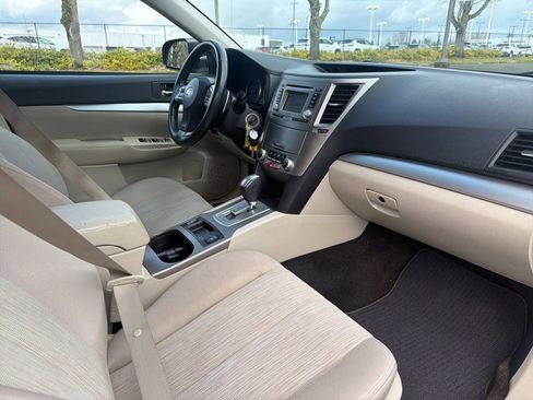 Used 2014 Subaru Outback 2.5i Premium image 28