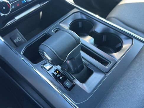 Used 2025 Ford F150 Lariat w/ Equipment Group 501A Mid image 35