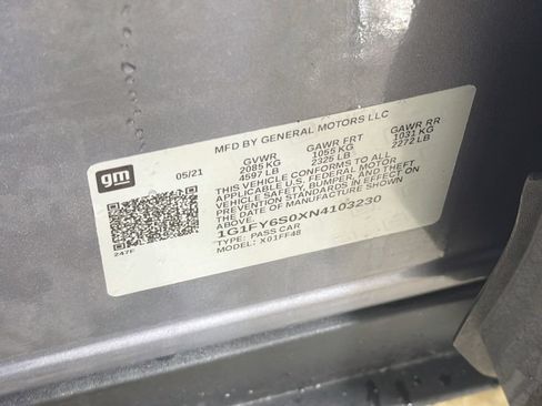 Used 2022 Chevrolet Bolt EUV LT w/ Comfort Package FWD image 30