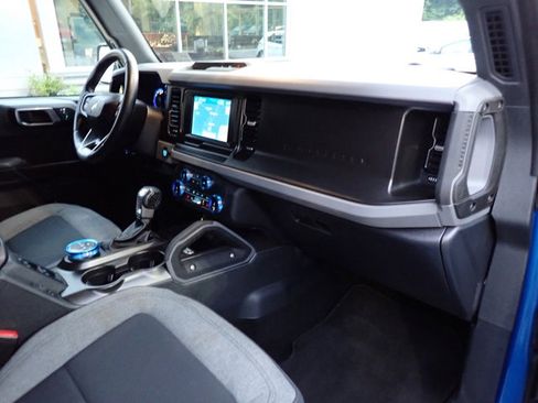 Used 2022 Ford Bronco Big Bend image 12