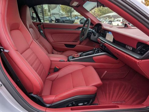Used 2025 Porsche 911 Carrera S image 23