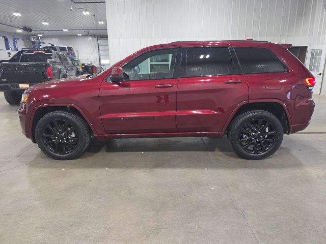 Used 2022 Jeep Grand Cherokee Laredo X AWD/4WD image 5