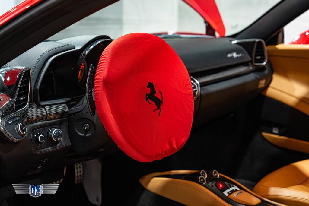 Used 2011 Ferrari 458 Italia Coupe RWD image 31