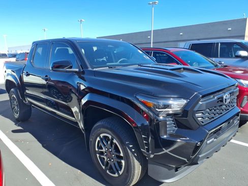 Certified 2024 Toyota Tacoma TRD Sport image 2