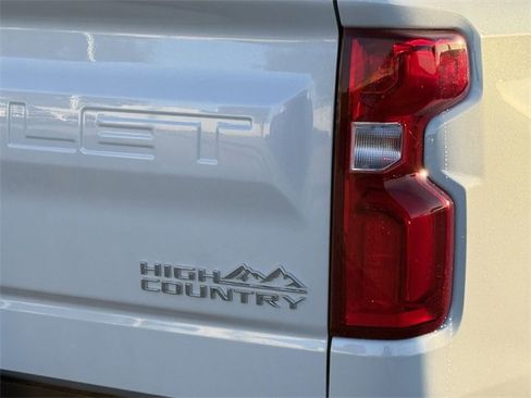 New 2026 Chevrolet Silverado 1500 High Country w/ High Country Premium Package image 7