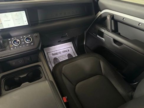 Certified 2024 Land Rover Defender 110 X-Dynamic SE image 27