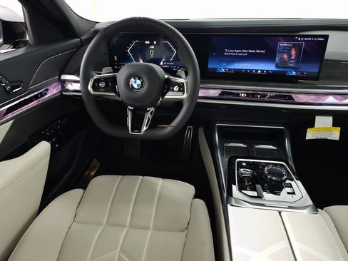 New 2026 BMW 740i xDrive image 15