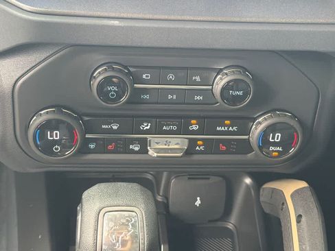 New 2026 Ford Bronco Badlands AWD/4WD image 28